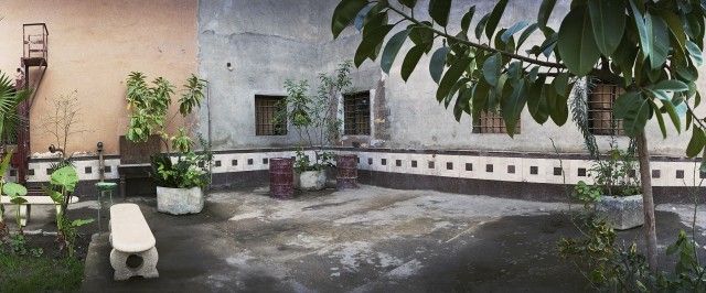 Terrasse, Vieux Caire, tirage chromogène, 101.5 cm x 137 cm.