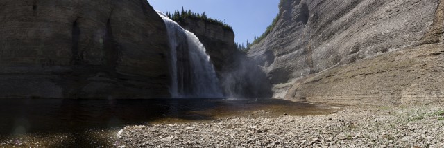 Panoramique 3 (site de la Chute Vauréal), impression numérique au jet d’encre, 76 cm x 229 cm.